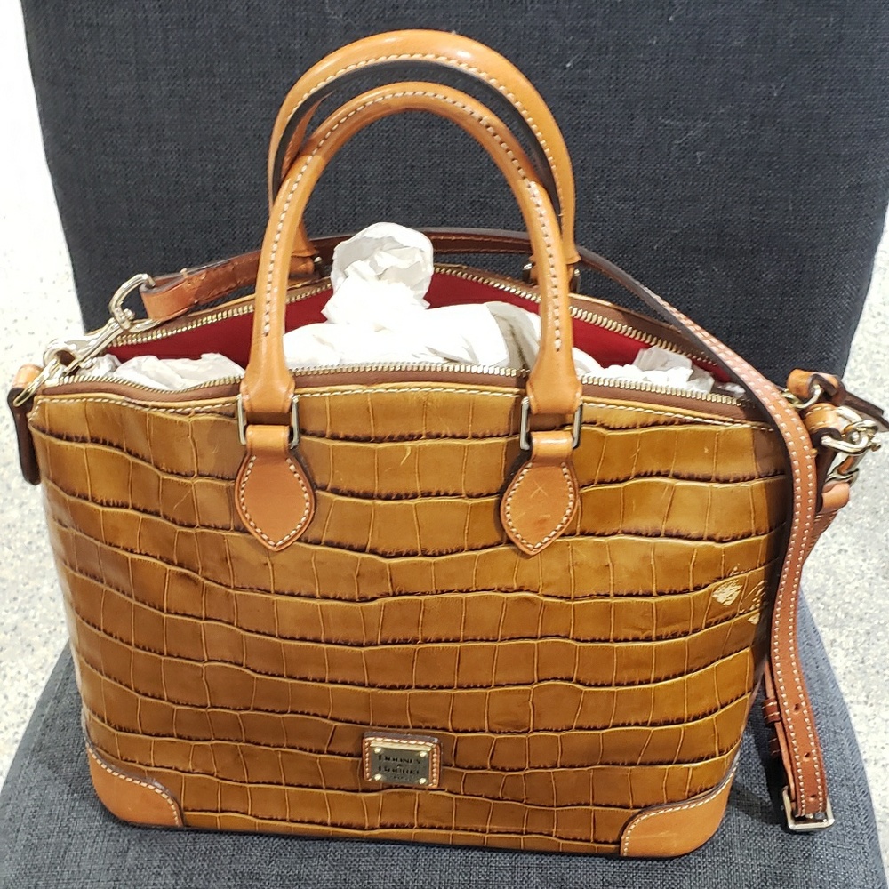 Dooney & Bourke purse